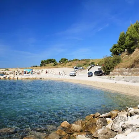 With A Parking Space - 13579 スプリト